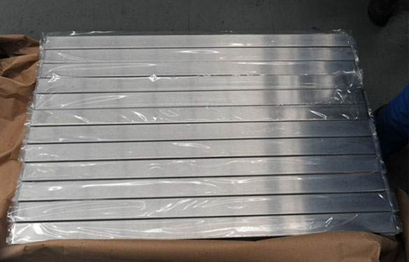 冷軋不銹鋼精磨扁鋼